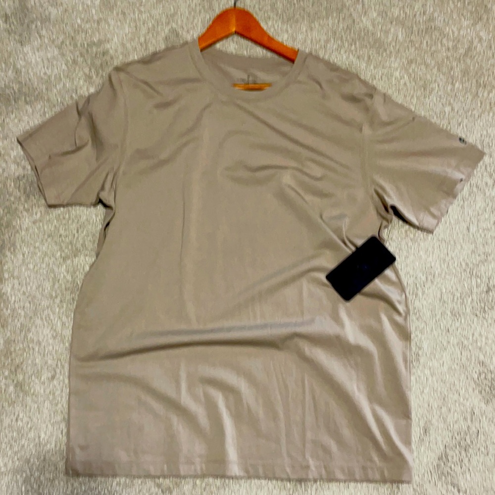 Fabletics T-shirt
